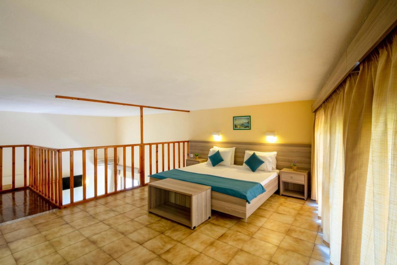Hotel Rossis 3*