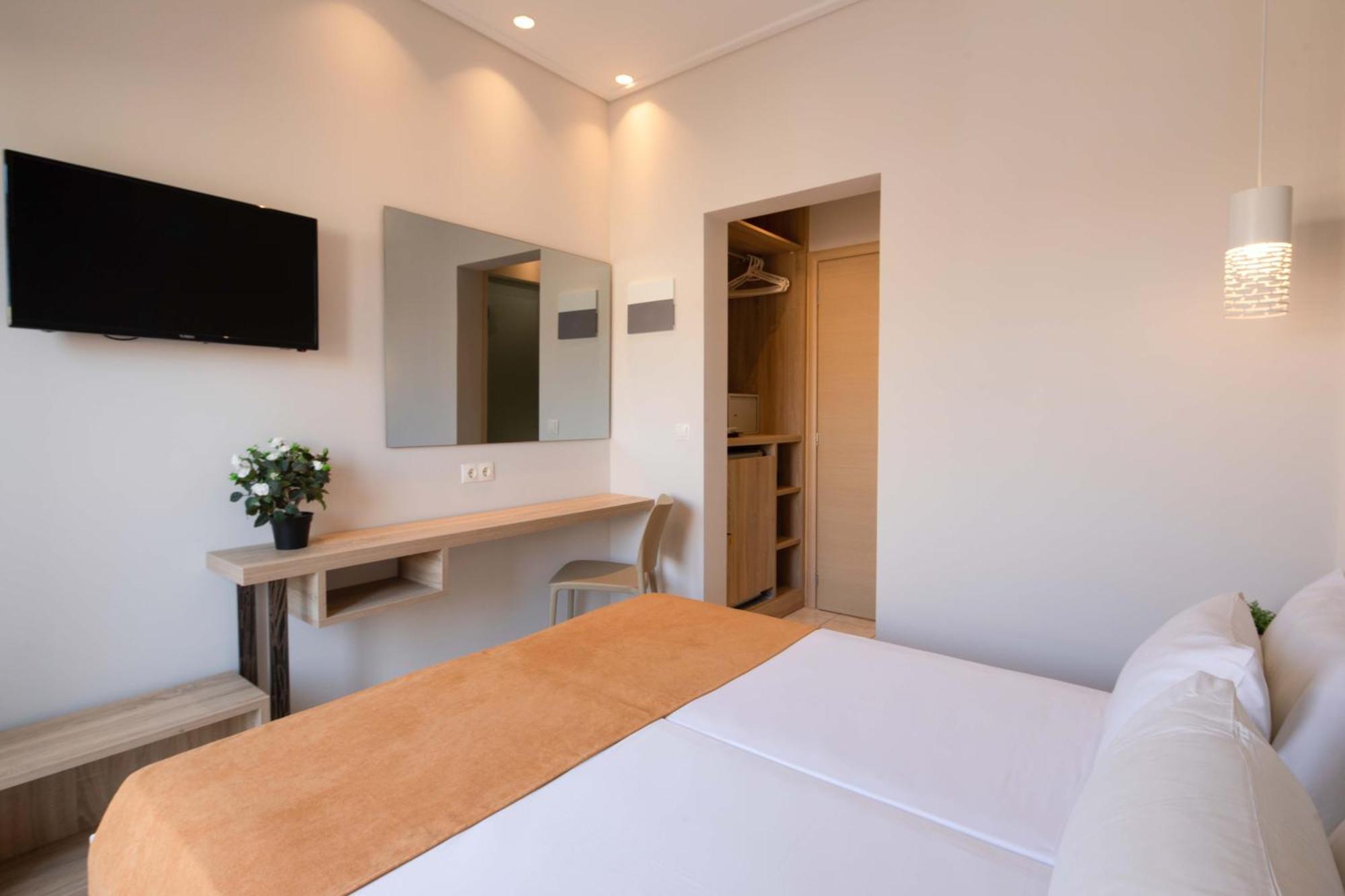 Rossis Hotel